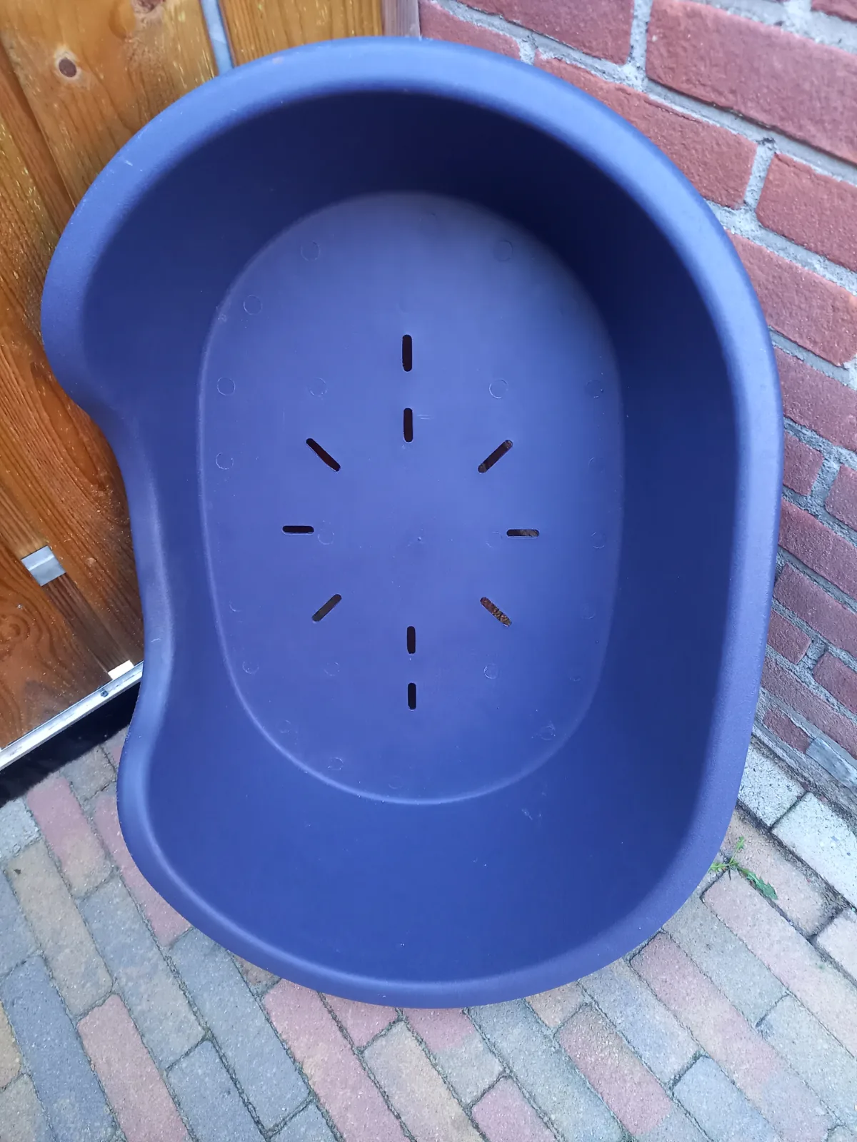 Kunststof hondenmand — foto 1 van 2